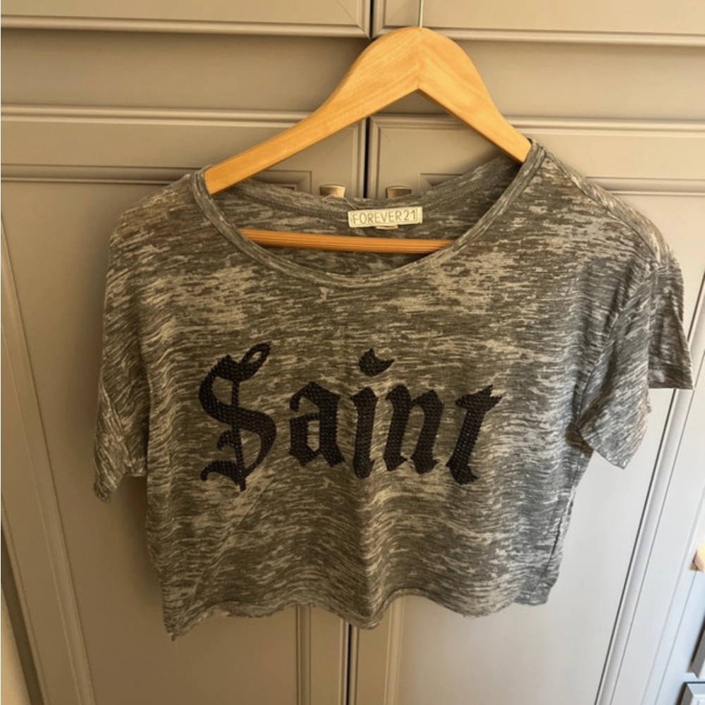 Women’s crop top euc 2 tone gray with black rhinestones